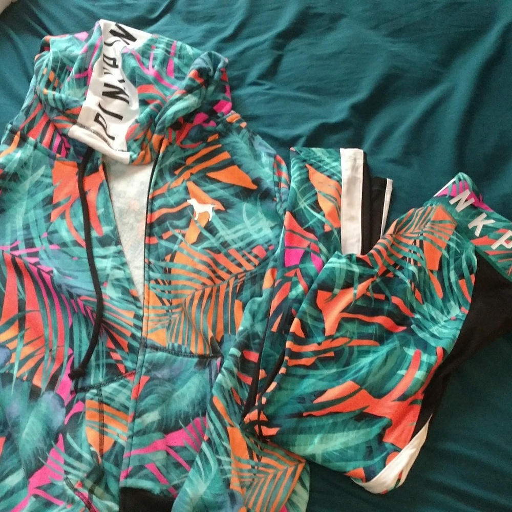 Vs pink outfit
